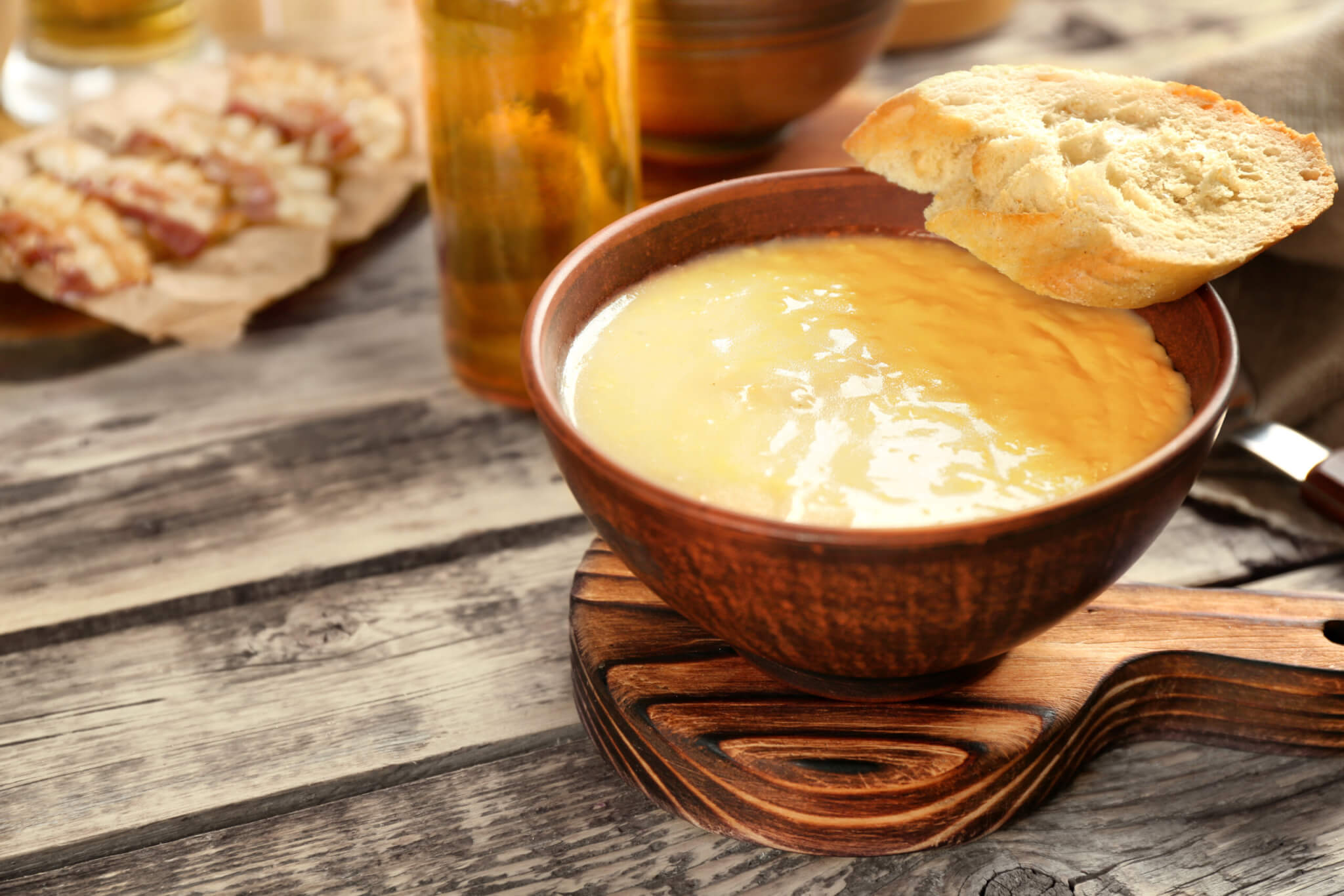 German beer cheese dip